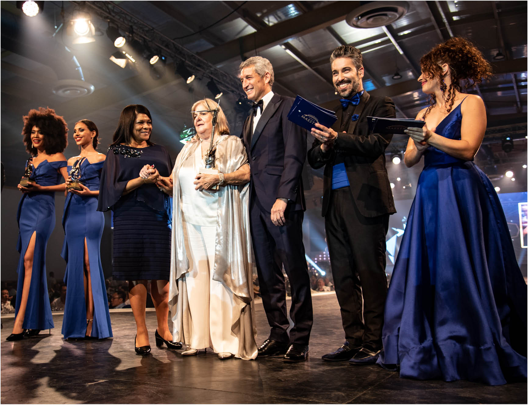 Premiio comunicacion para Blanca Alsagoray, premiada2023